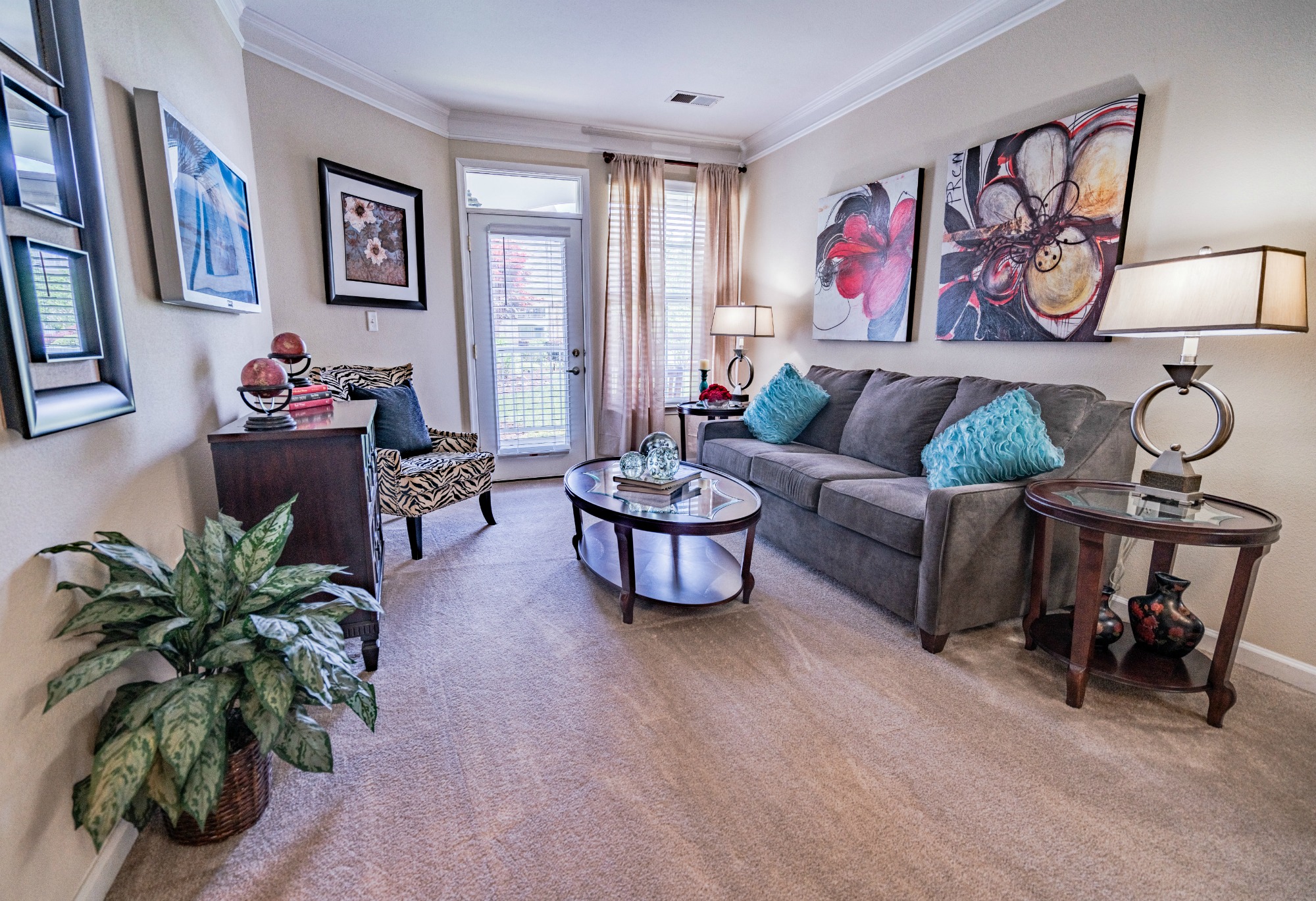 Falcon Creek Luxury Lifestyle Apartments Apartments in Hampton, VA